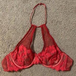 Victoria’s Secret 32D Pink Lace Bra